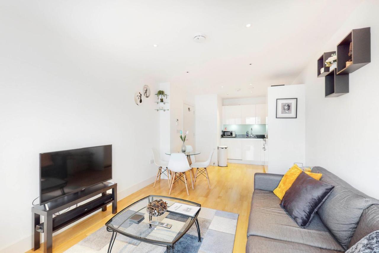 Lovely 1 Bed Apartment In Streatham London Ngoại thất bức ảnh